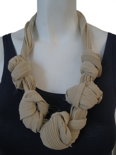 Once More Accordeon pleated necklace